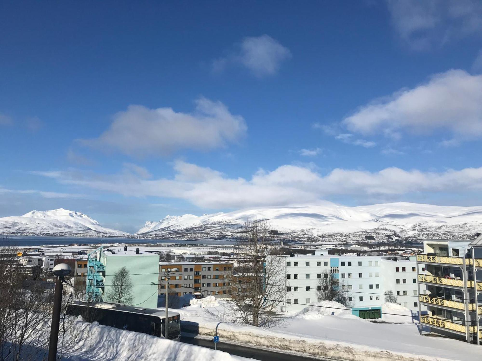 Your Home Away From Home, Apartment 1 Tromsø Kültér fotó